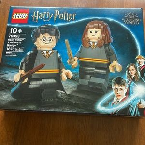 Harry Potter and Hermione 1673 piece Lego set